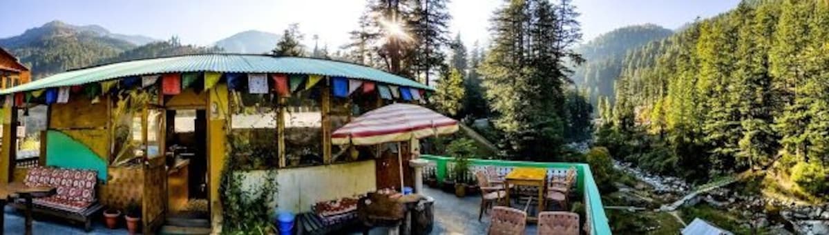 Asha Homestay Rooftop Cafe-2